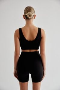 Спортивные шорты FLEX LINE
