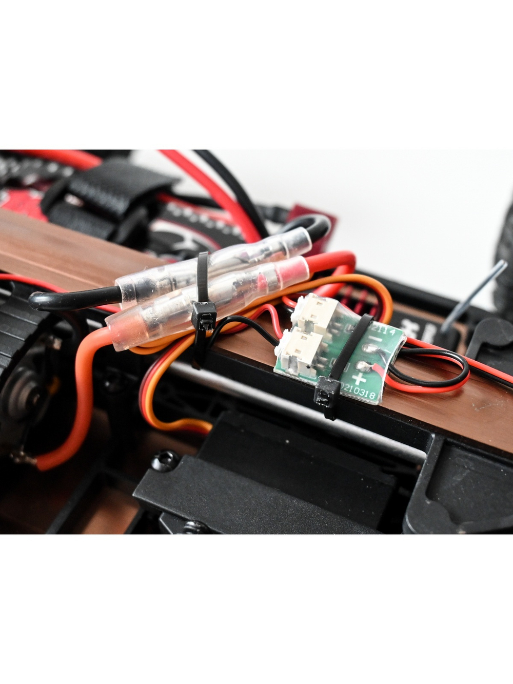 Радиоуправляемый монстр Remo Hobby (красный) 4WD 2.4G 1/14 RTR