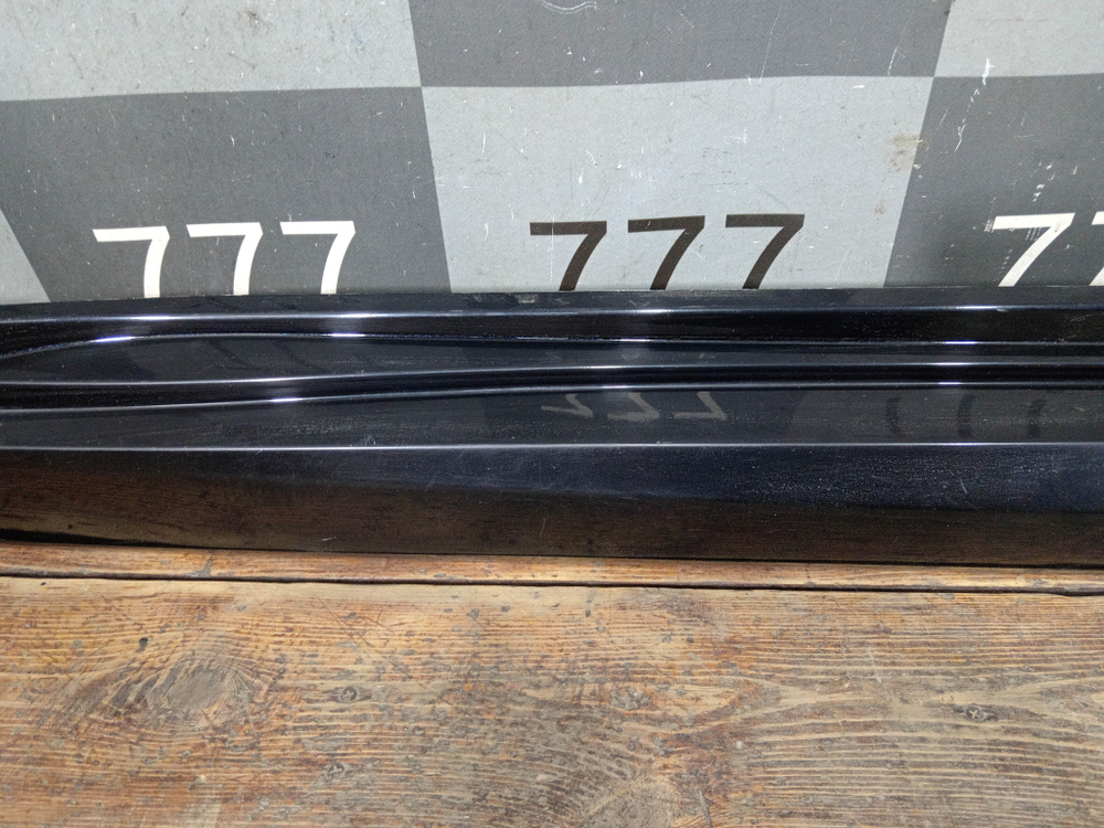 Накладка порога правого Toyota Camry (XV70) 17-нв Б/У Оригинал 7585106360