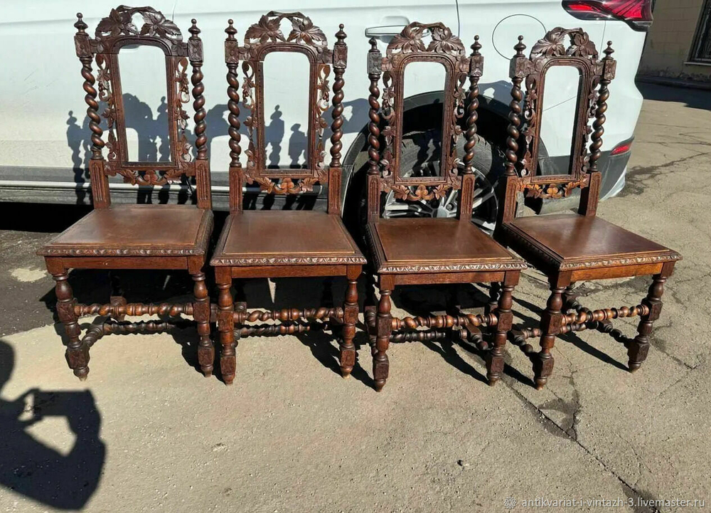 Старинные стулья в стиле ренессанс 4 шт