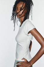 ФУТБОЛКА С КОРСЕТОМ НА СПИНЕ — ZARA
