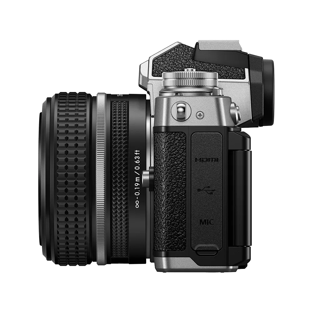 Цифровая фотокамера Nikon Z fc Body