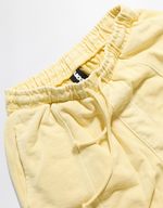 Женские брюки-бананы из мягкой ткани OUT OF CORE - BERSHKA