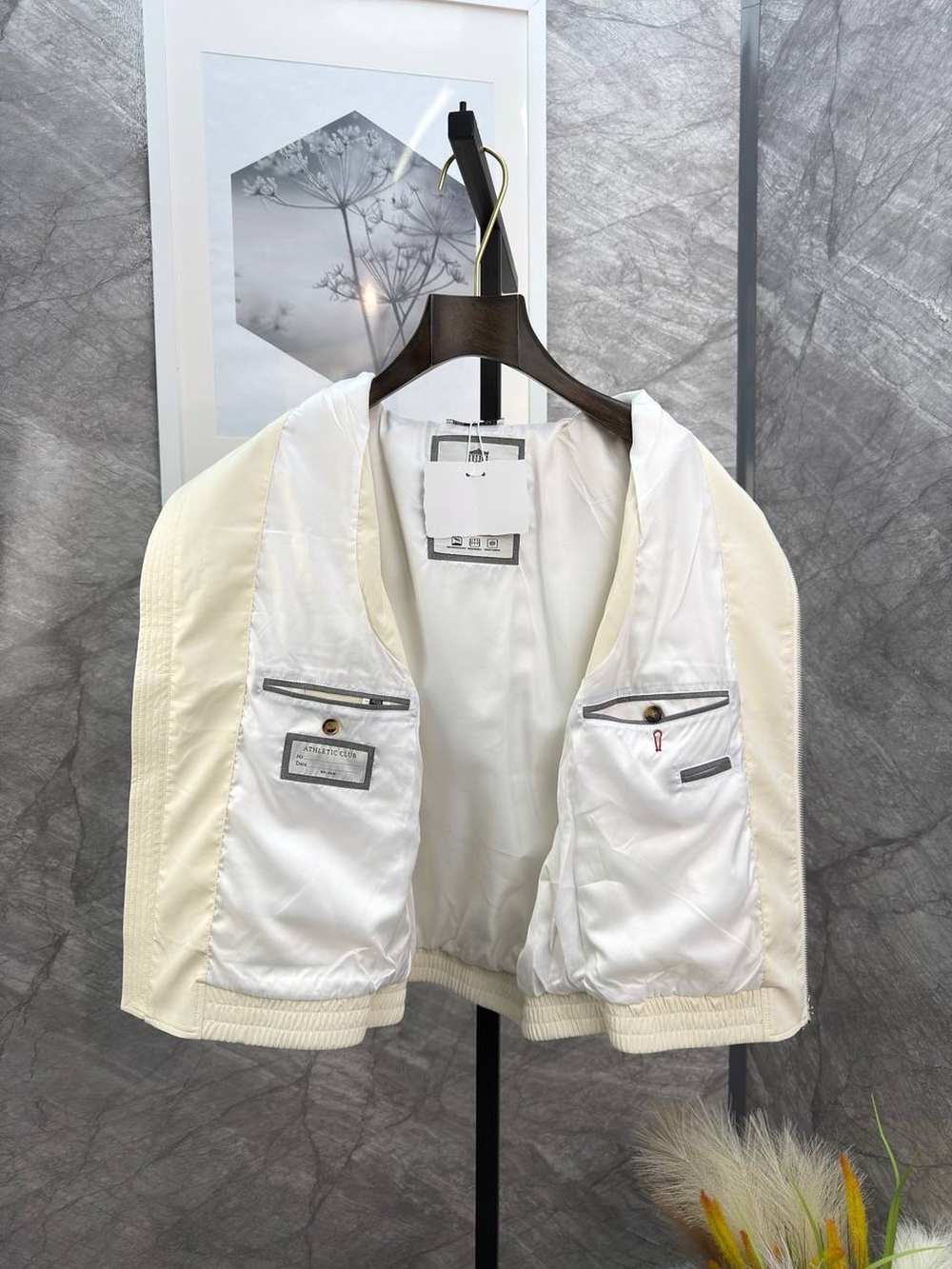 Легкая жилетка Brunello Cucinelli