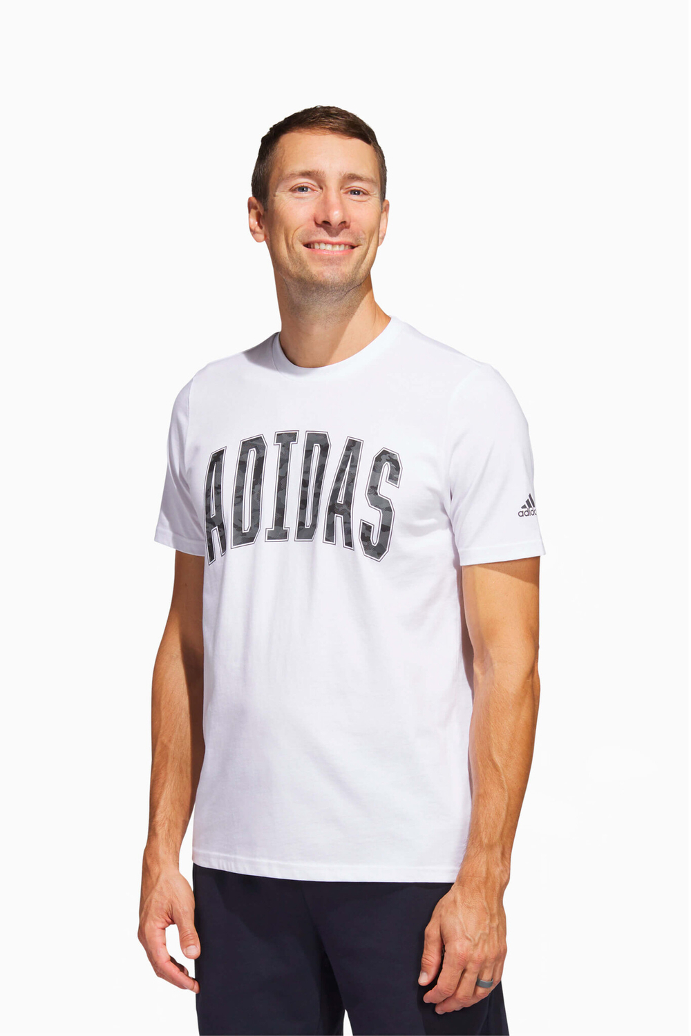 Футболка adidas Camo Tee