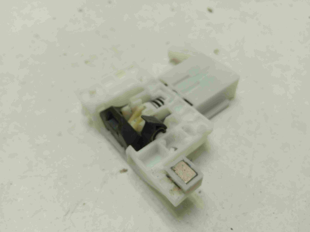 SMV50E30RU/97 ктп24 Замок двери для посудомоечной машины Bosch SMV50E30RU/97 б/у