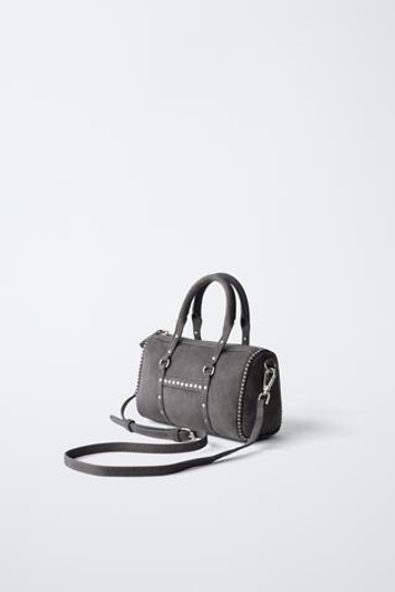 ZARA СУМКА С ЗАКЛЕПКАМИ, СЕРЫЙ