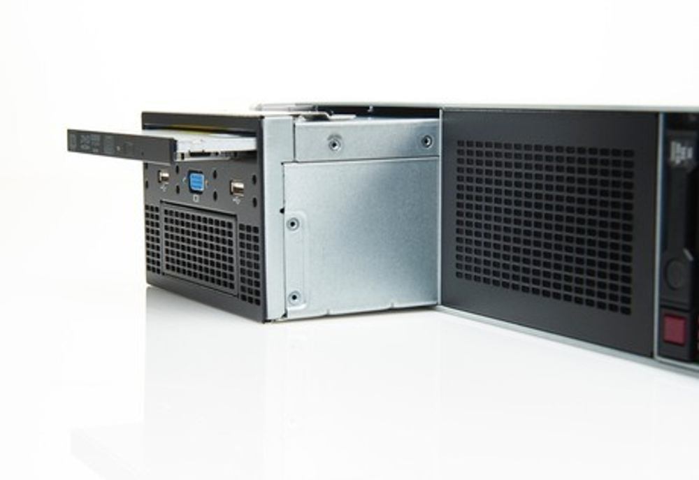 Корзина HPE DL560 Gen10 Premium 6SFF and 2 NVMe or 8SFF Bay1 Kit