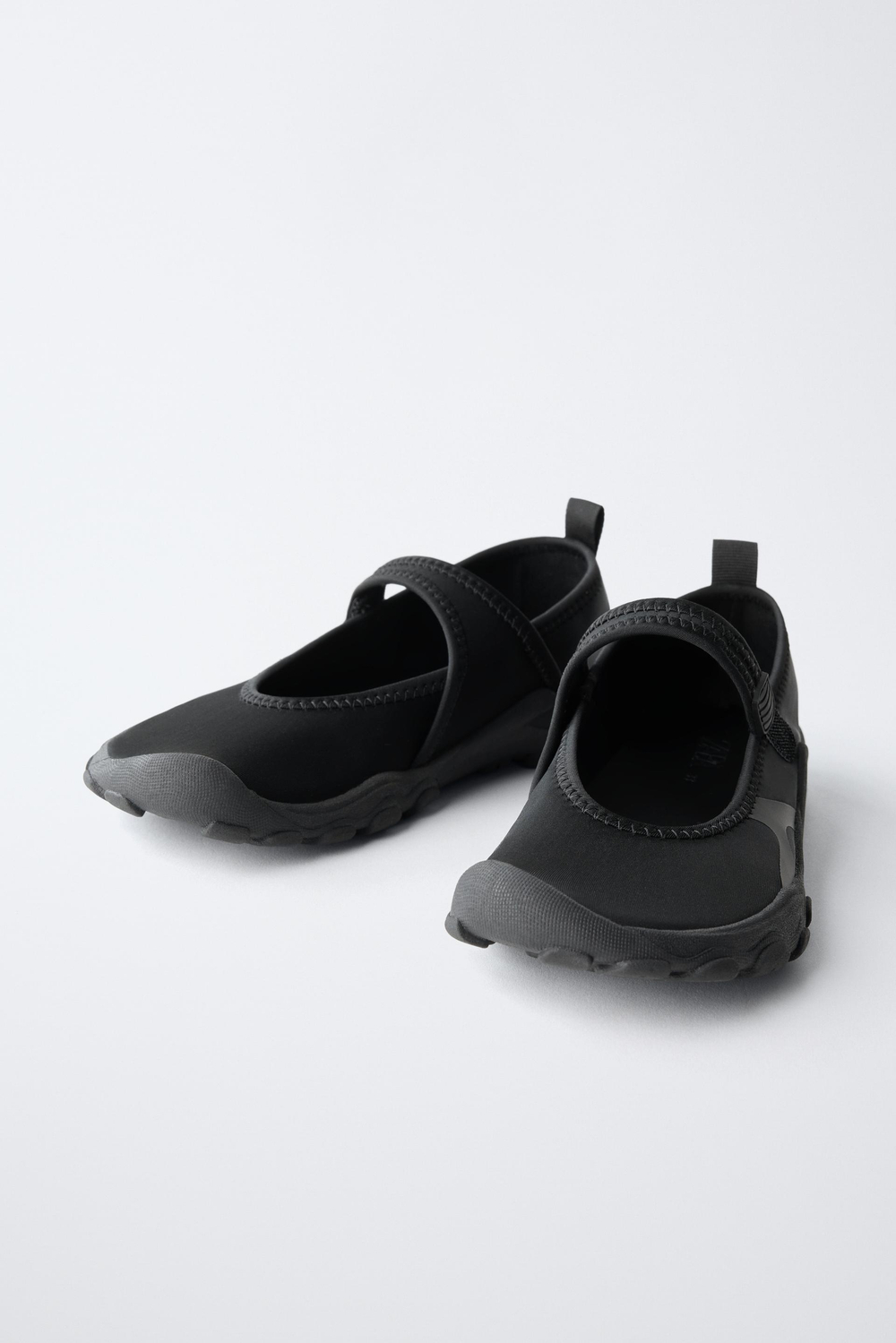 ZARA СПОРТИВНЫЕ БАЛЕТКИ BAREFOOT, ЧЕРНЫЙ