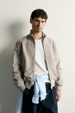 КУРТКА КЛАССИЧЕСКОГО КРОЯ ИЗ ИСКУССТВЕННОЙ ЗАМШИ — ZARA