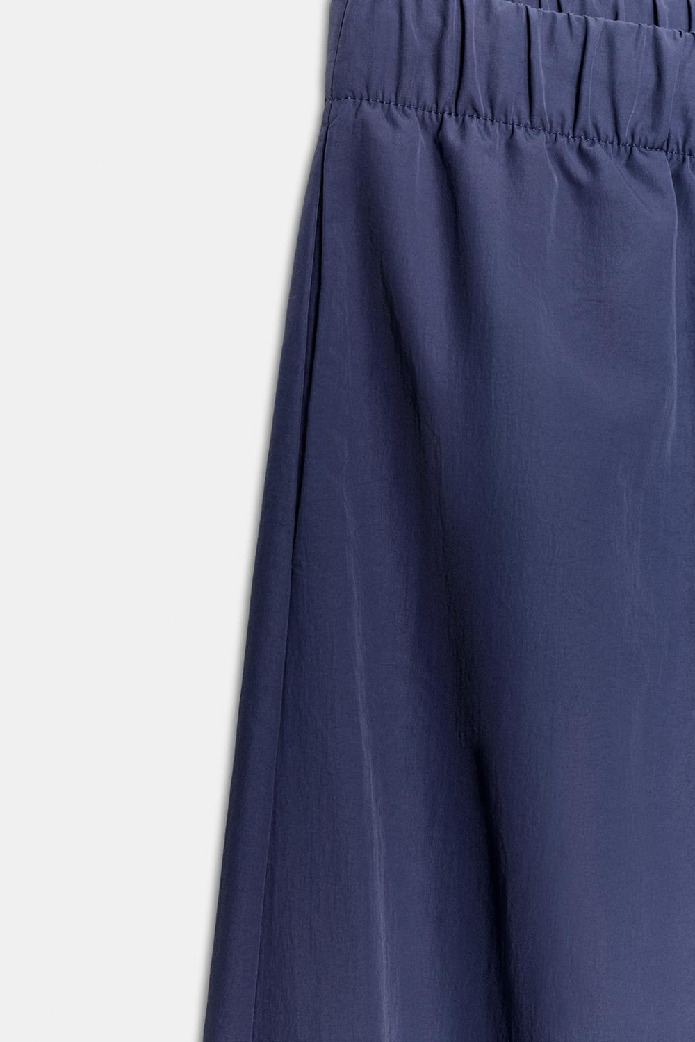 ZARA БРЮКИ ИЗ ТЕХНИЧЕСКОЙ ТКАНИ С ЭЛАСТИЧНЫМ ПОЯСОМ, ИНДИГО