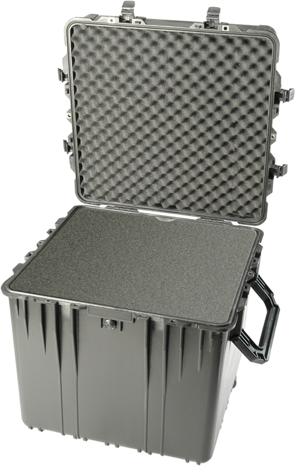 Защитный кейс Peli™ Protector 0370 черный с поропластом