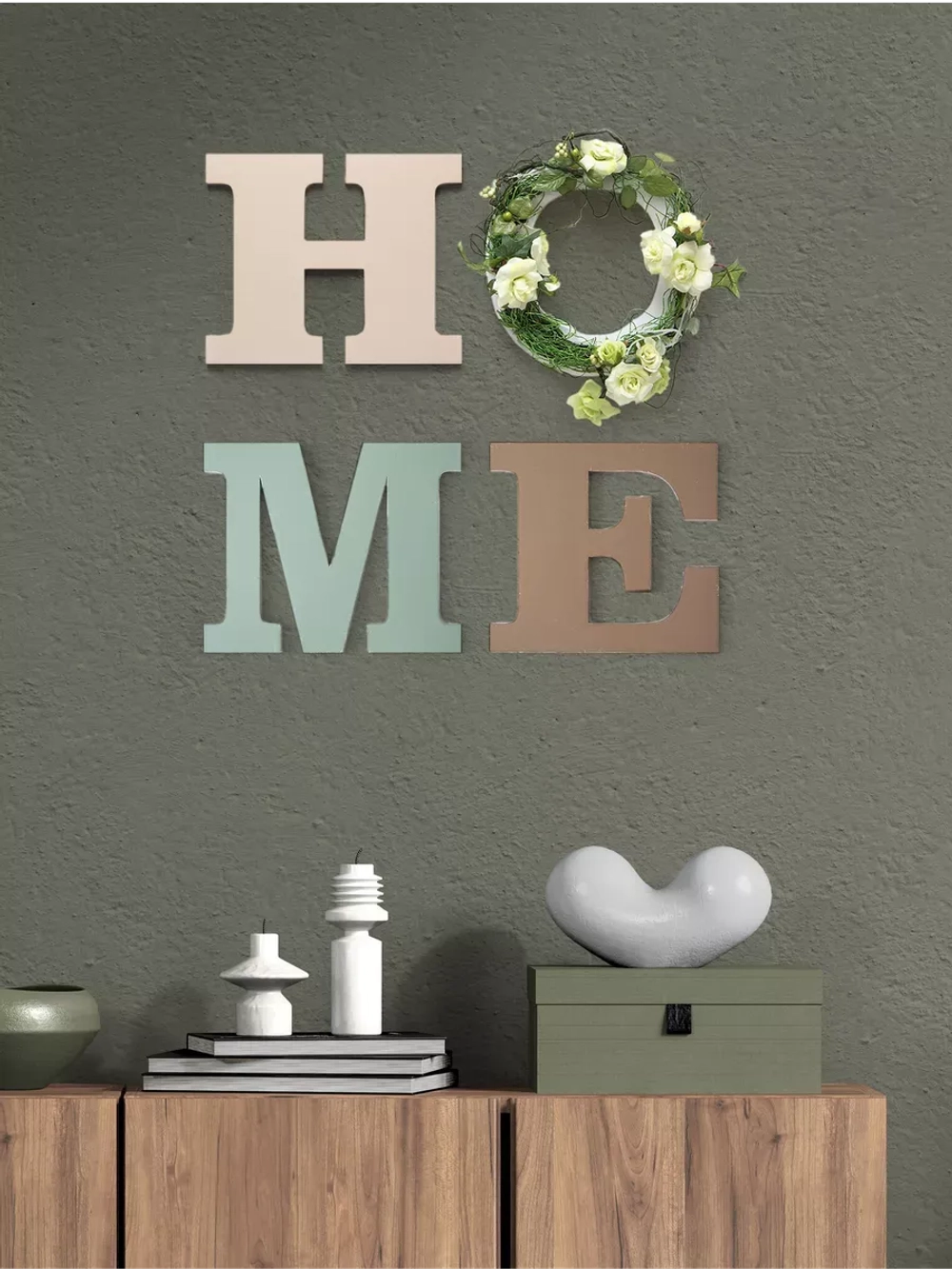 Декор на стену буквы "HOME"