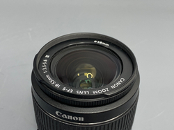 Canon EOS 1200D kit 18-55mm 3.5-5.6 III 3.000 кадров