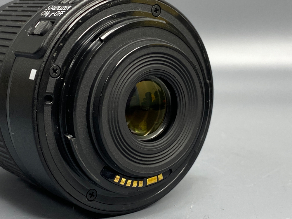 Canon EF-S 18-55mm 3.5-5.6 IS II