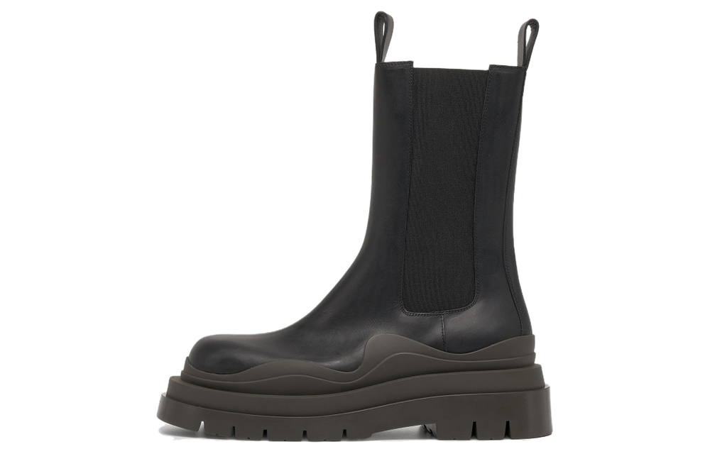Bottega Veneta Tire Chelsea BV Top Grain Cow Leather Crew Chelsea Boots Women"s Black Brown