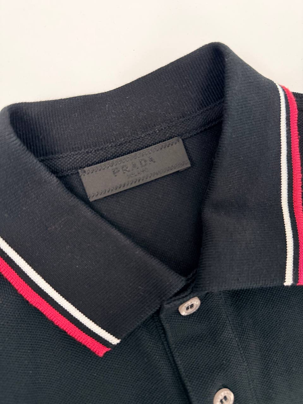 Футболка Prada