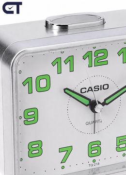 Casio TQ-218-8D будильник настольный аналоговый — серый корпус, крупные цифры и повтор сигнала