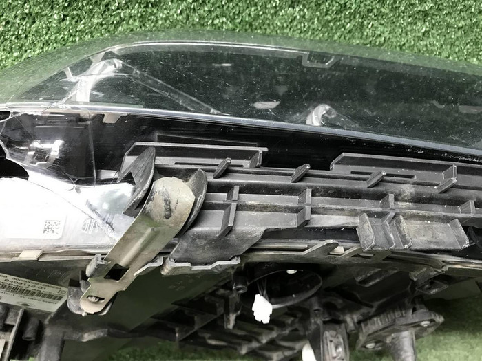 Фара правая BMW 5er G30 (2017-2020) LED