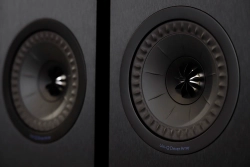 KEF Q150 Satin Black 2-полосная полочная пассивная акустическая система (пара)
