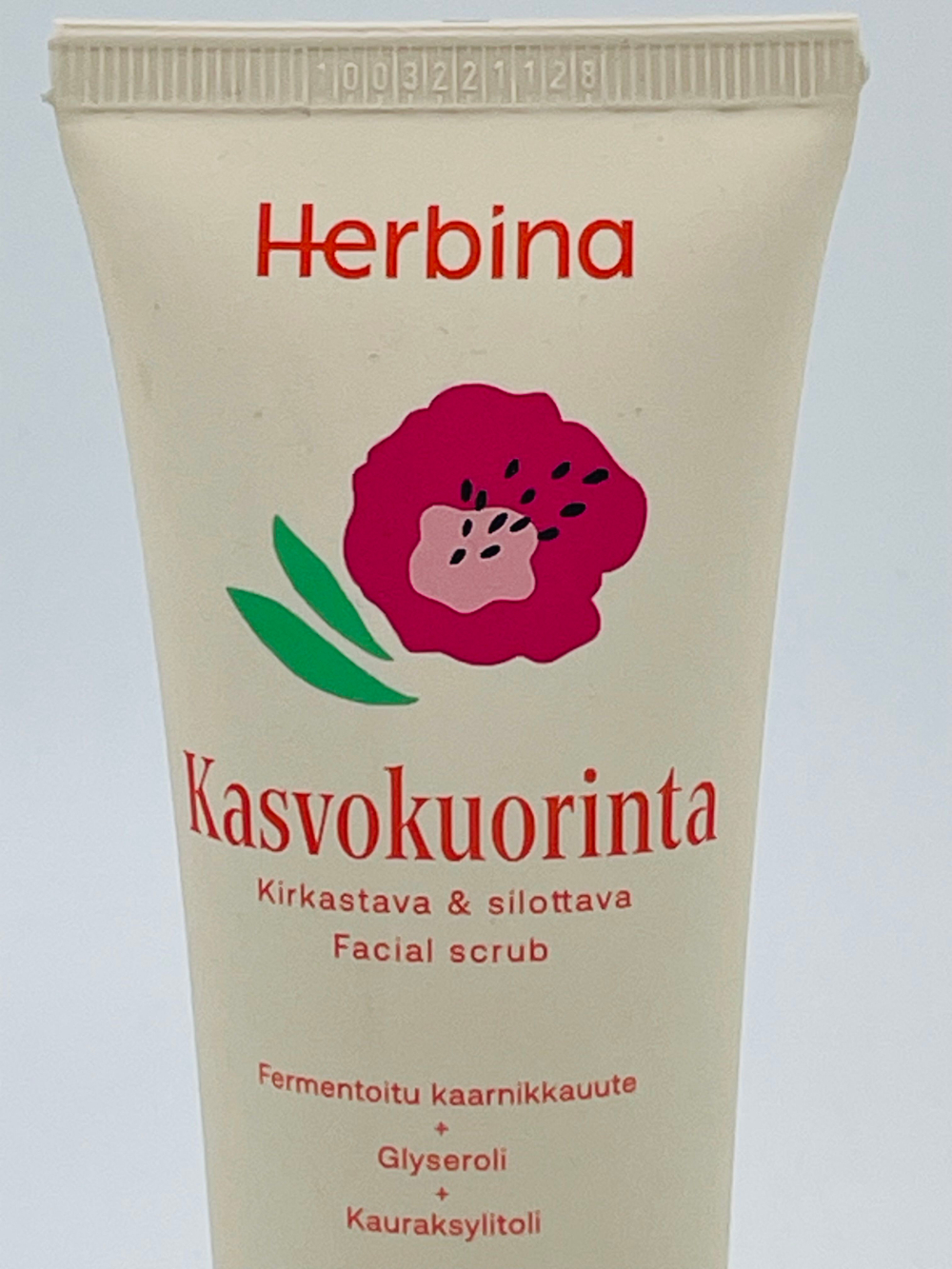 Скраб для лица Herbina осветляющий с экстрактом водяники черной, 75 мл (Из Финляндии)