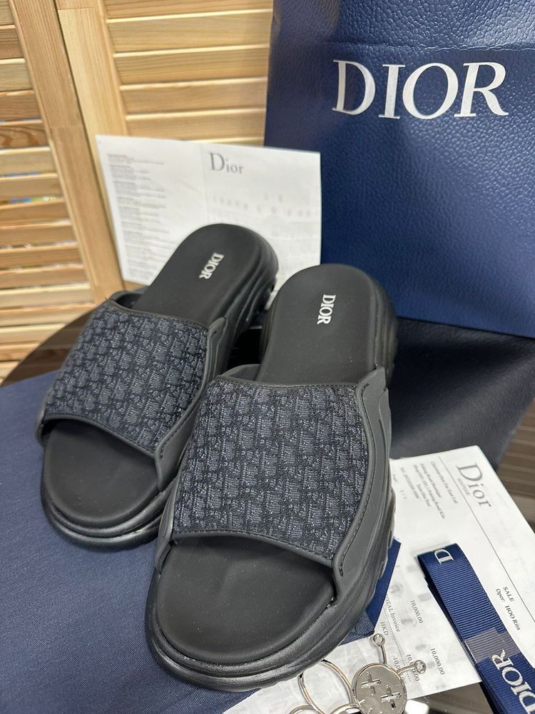 Джинсы Christian Dior