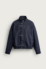 КУРТКА СВОБОДНОГО КРОЯ С МЕТАЛЛИЧЕСКИМИ ЗАСТЕЖКАМИ — ZARA · 4302/370