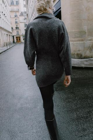 ZARA КОРОТКОЕ ТРИКОТАЖНОЕ ПЛАТЬЕ, ТЕМНО-СЕРЫЙ