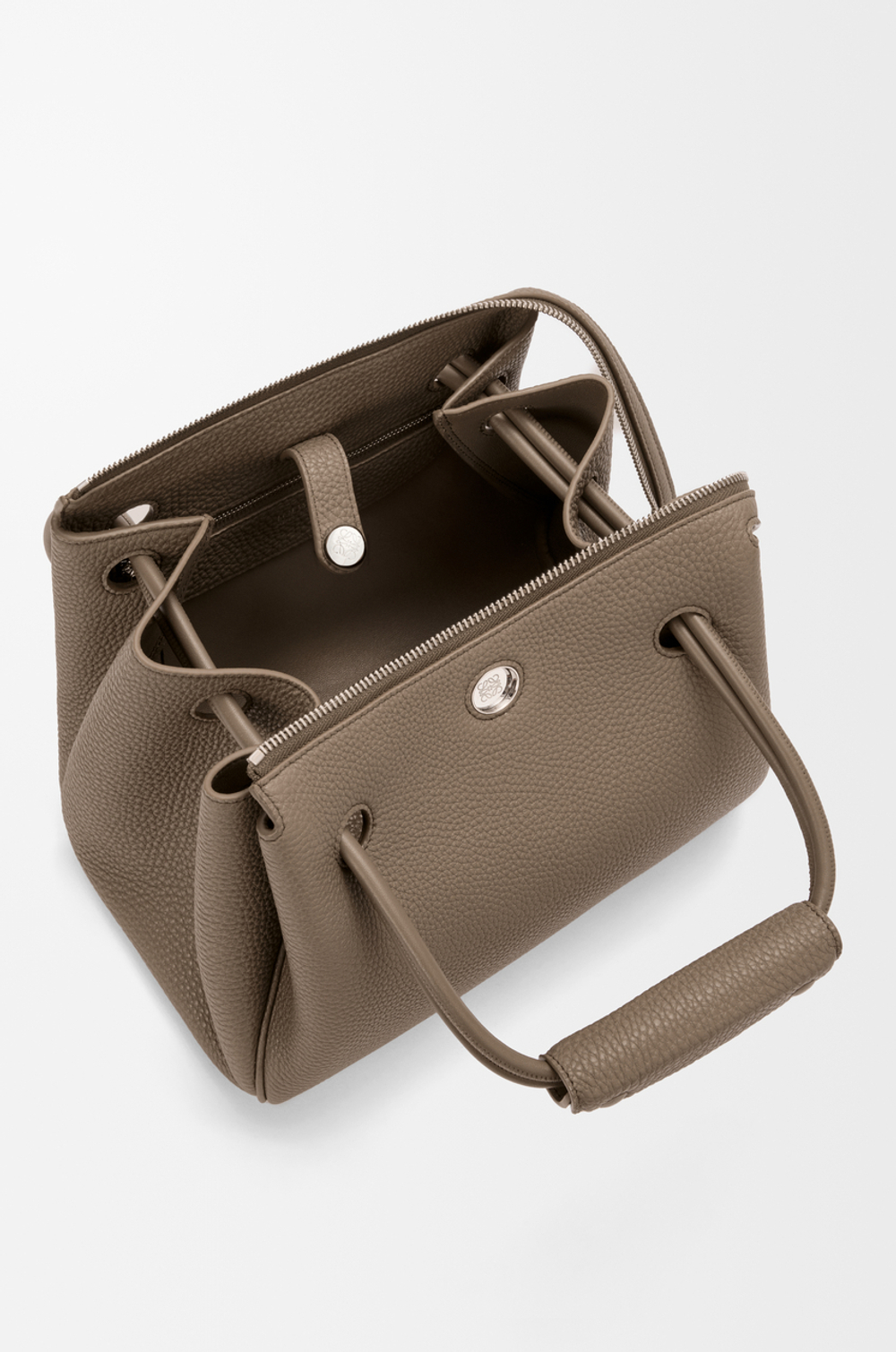 Loewe Маленькая сумка Madrid из мягкой зернистой телячьей кожи, серо-коричневый