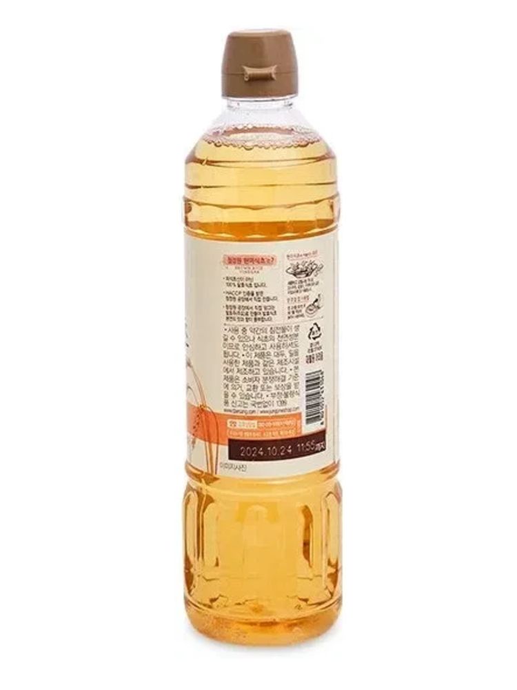 Уксус из коричневого риса Daesang Brown Rice 6% 900 мл