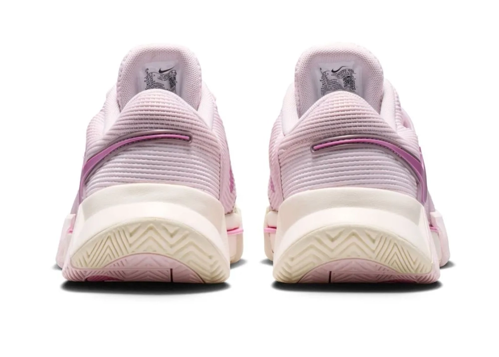 Женские теннисные кроссовки Nike Zoom GP Challenge 1.5 Premium - pearl pink/light magenta/pink foam chalk