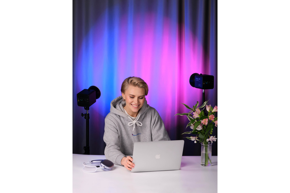 Осветитель светодиодный Raylab RL-100RGB 100W 5000mAh c аксессуарами