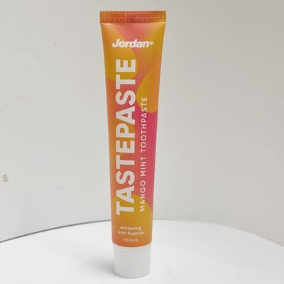 Отбеливающая зубная паста Jordan Tastepaste Mango Mint с фтором со вкусом манго 50 мл (из Финляндии)