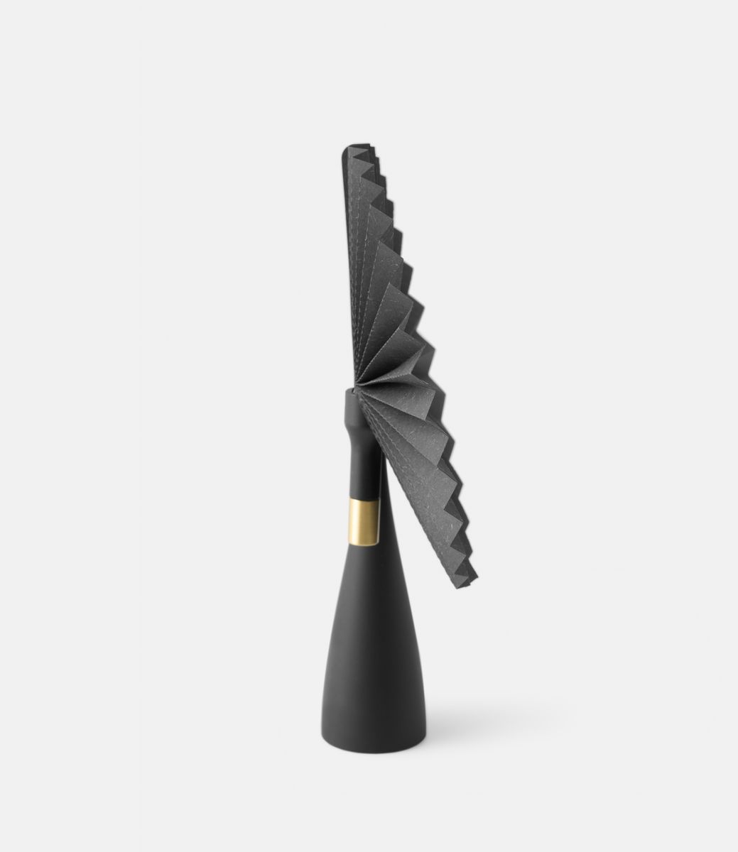 Antou Kami Kinectic Diffuser Black Daisy — кинетический аромадиффузор
