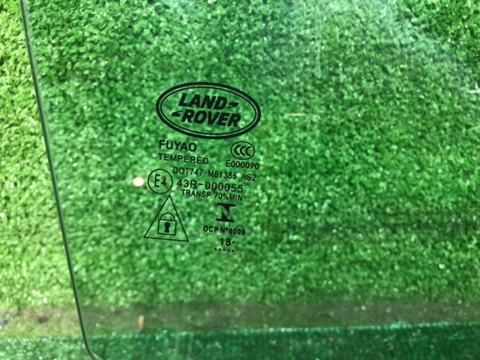 Стекло двери заднее правое Land-Rover Discovery 5 (2016-н.в.)