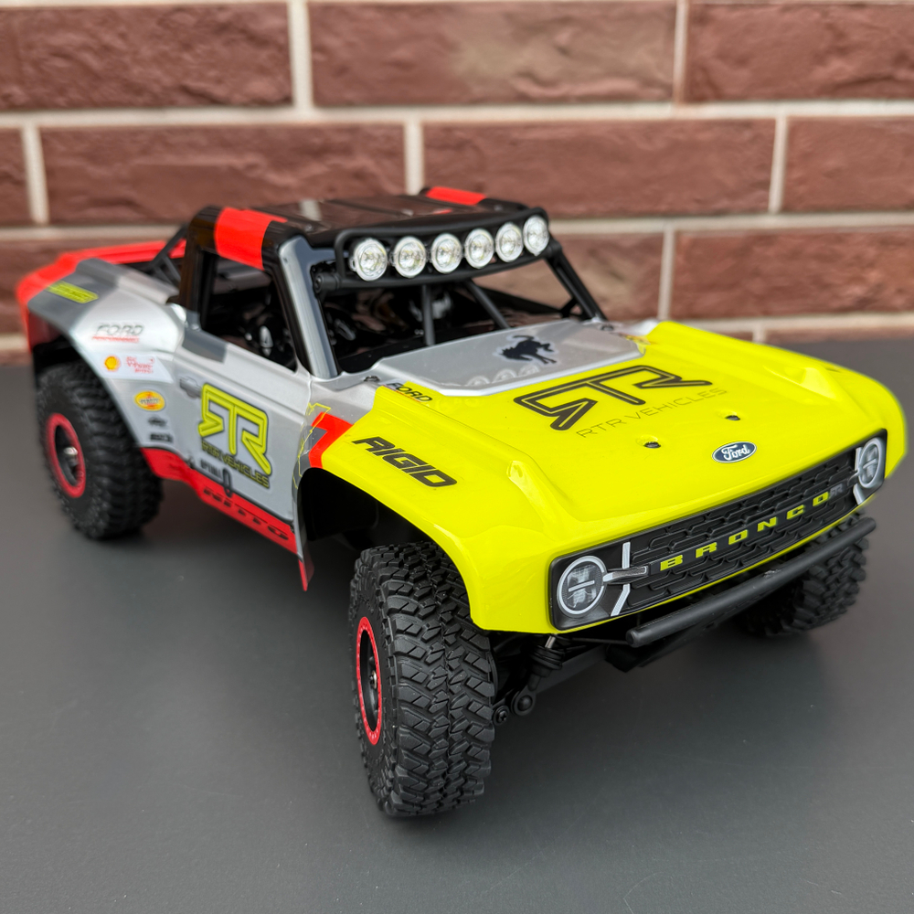 Шорткорс FMS 1:18 FSC18 Ford Bronco EB RTR