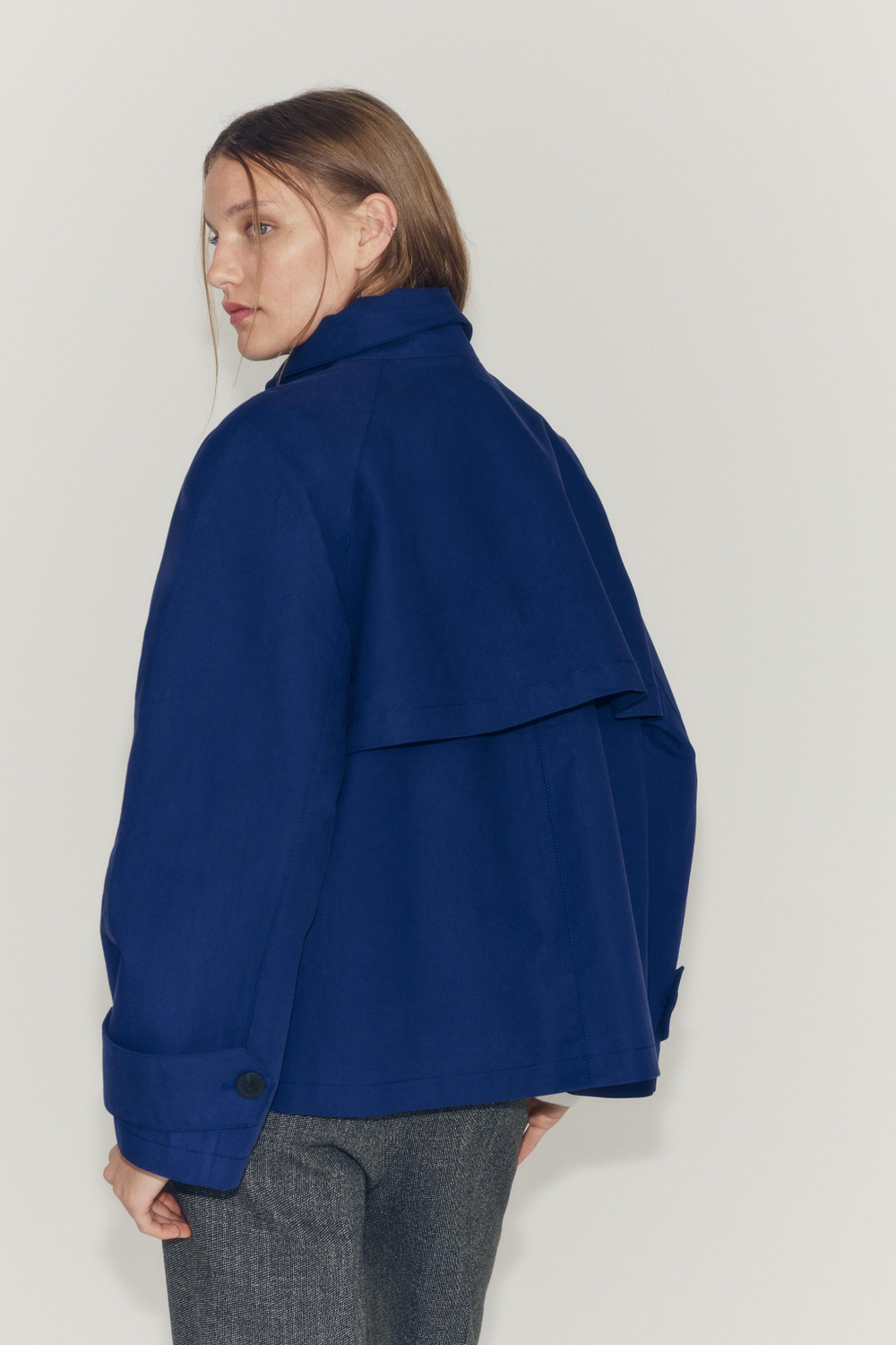 КОРОТКИЙ ТРЕНЧ ZW COLLECTION — ZARA