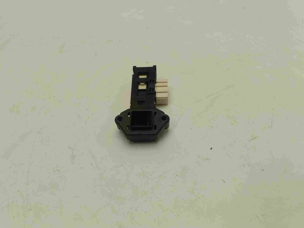 WF6528S7W кт226 Блокировка люка для стиральной машины Samsung DA-06982352088 б/у