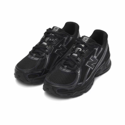 New Balance 740 Black Silver