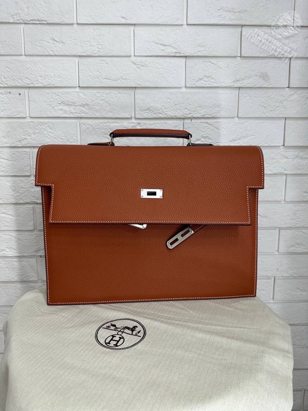 Портфель Hermes