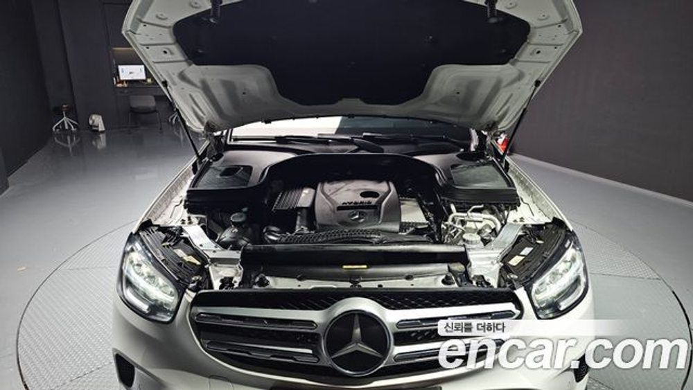 Mercedes-Benz GLC-Class GLC300e 4MATIC — 2021