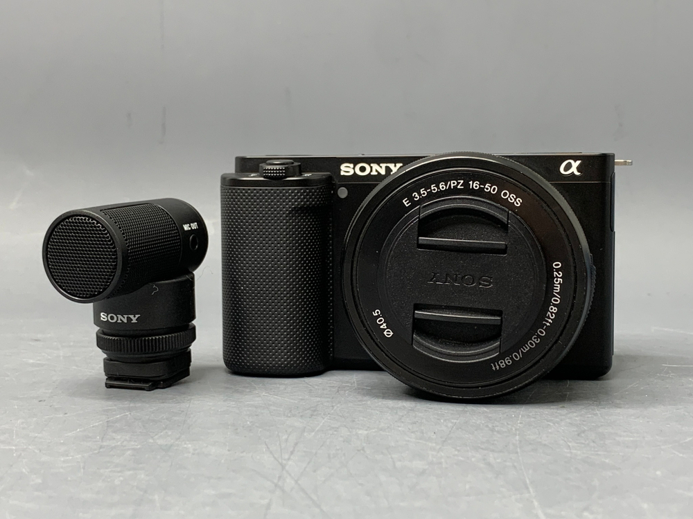 Sony ZV-E10 Kit 16-50mm 200 кадров