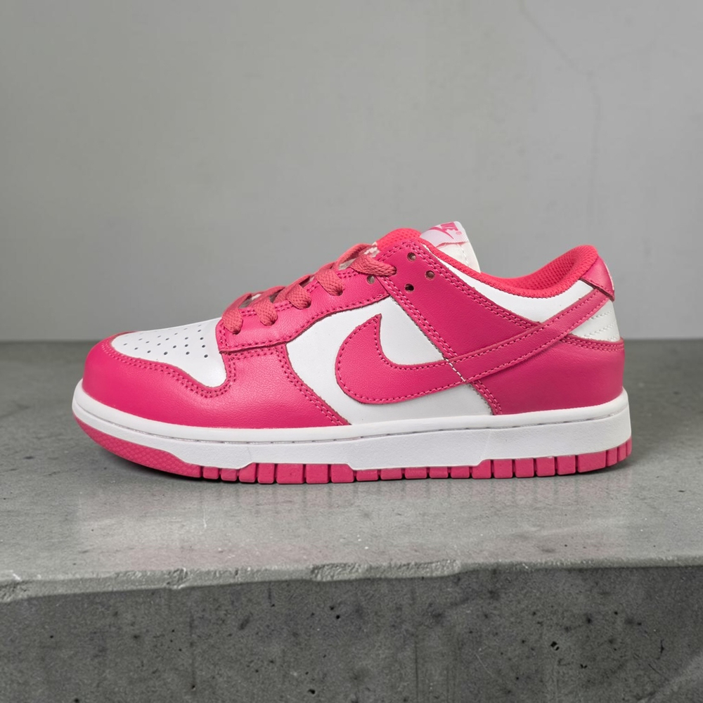 Nike SB Dunk Low • Fuchsia