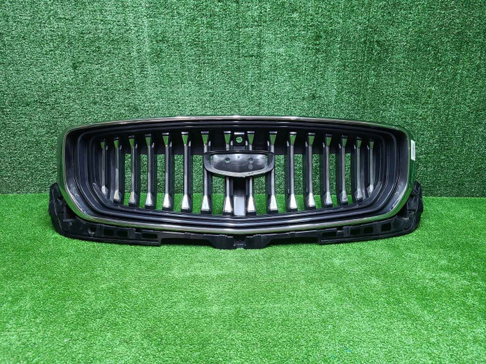 Решетка радиатора Geely Monjaro (2021-н.в.)