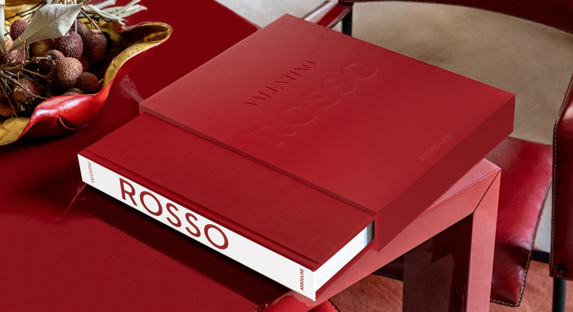 Книга Assouline The Legends Collection: Valentino Rosso