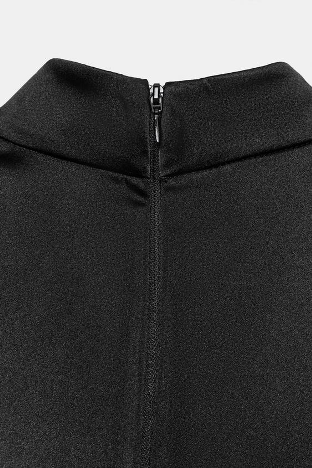 ZARA КОРОТКИЙ САТИНОВЫЙ КОМБИНЕЗОН, ЧЕРНЫЙ