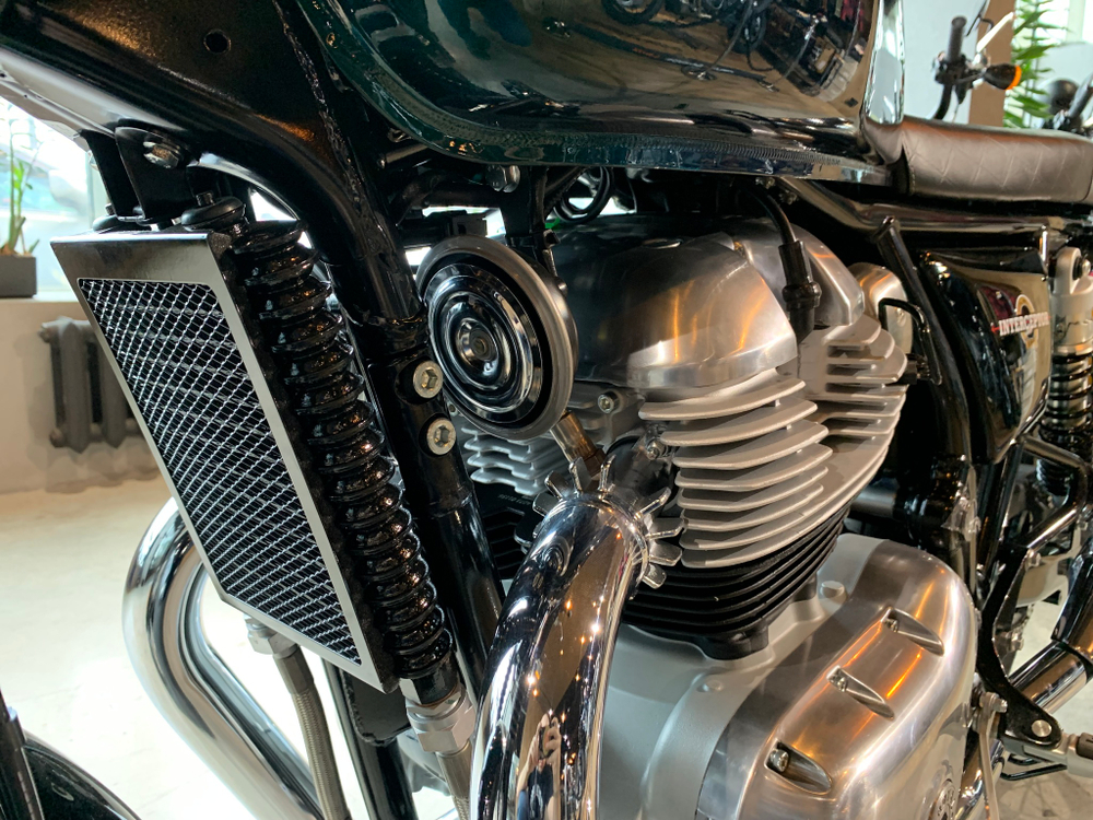 Royal Enfield Interceptor 650 Cali Green (Standard / Single tone) 2025