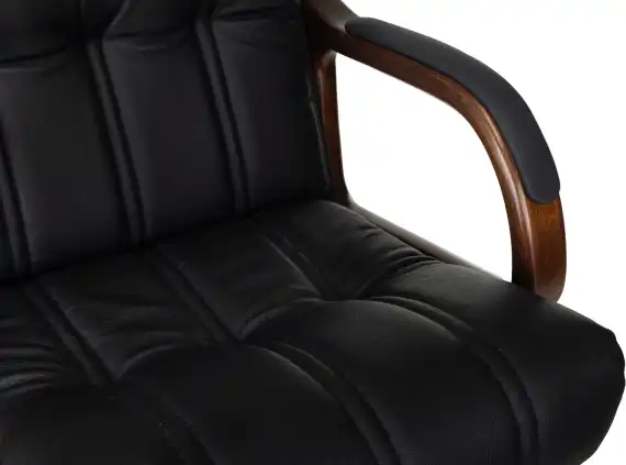 Кресло руководителя Бюрократ T-9932Walnut-Low черный кожа низк.спин. крестов. металл/дерево