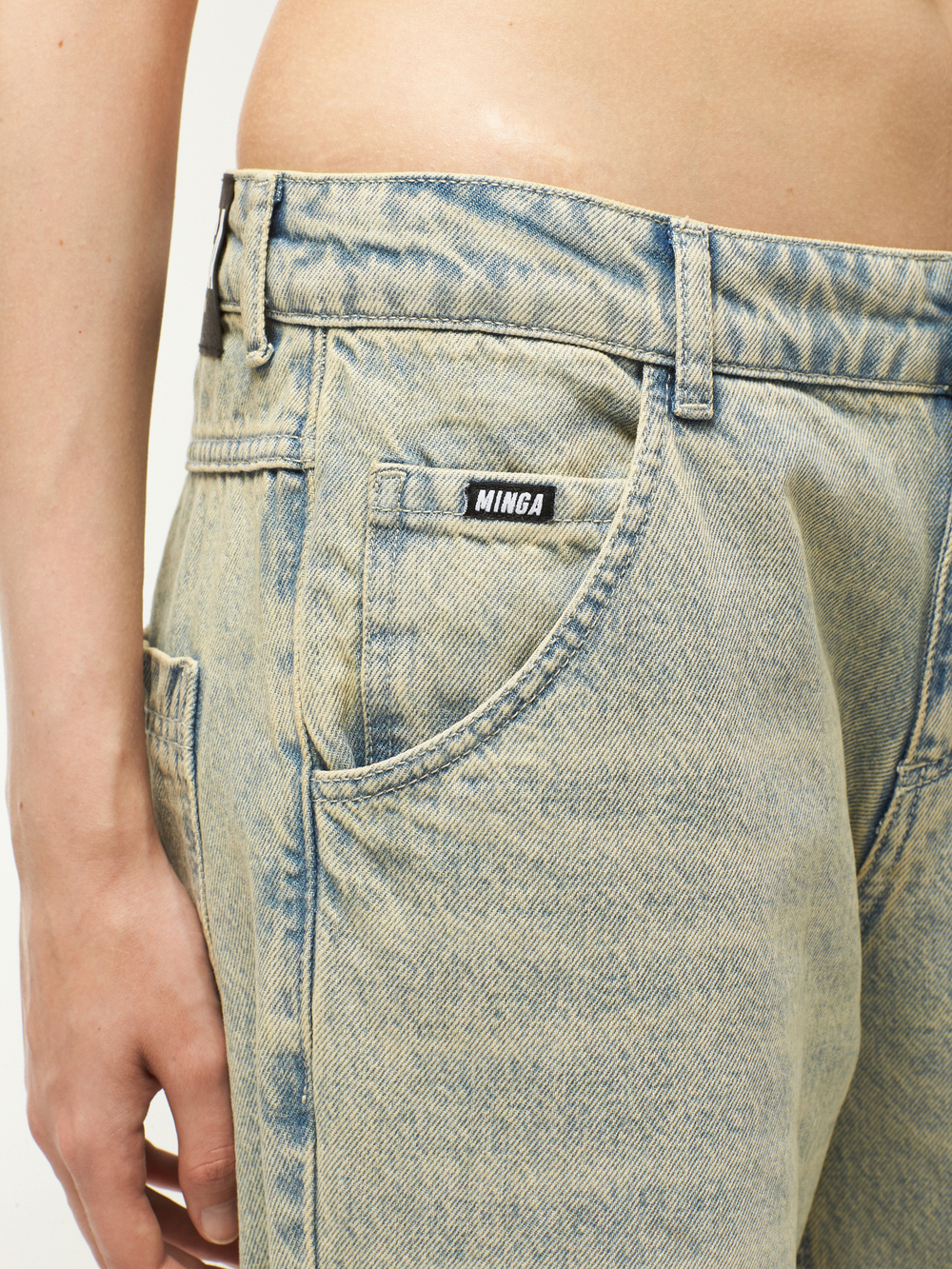Женские Джинсы Light Washed Grey Distressed