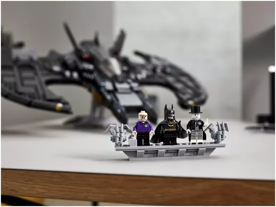 LEGO DC Super Heroes 76161 Бэтвинг 1989